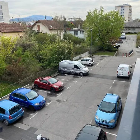 Daire T2 Calme Et Lumineux Avec Parking Prive Annecy